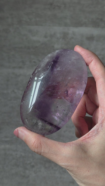 Dabiz Amethyst Palmstone