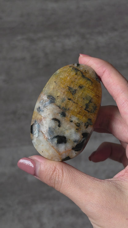 Yellow Tourmaline with Mica Palmstone