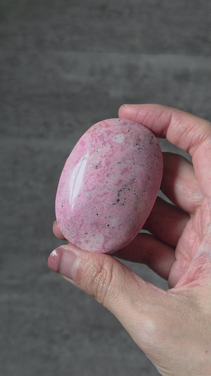Peruvian Rhodonite Palmstone